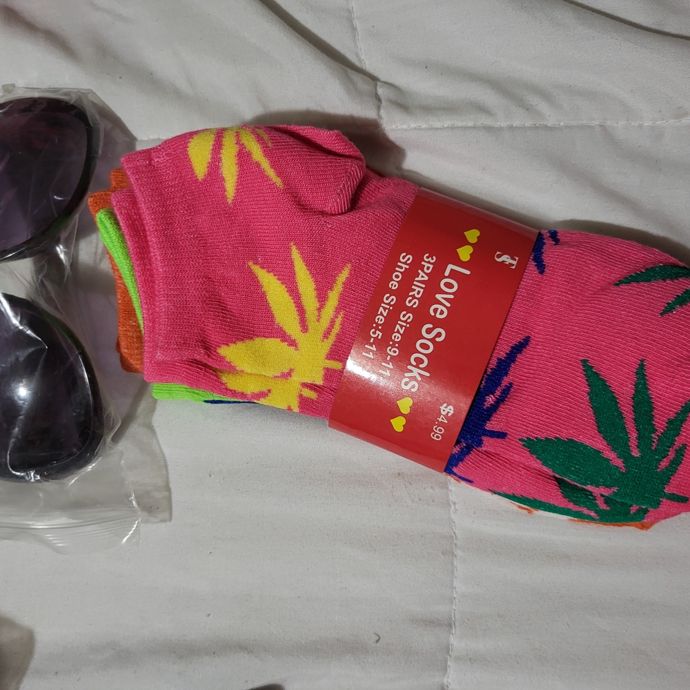 Colorful Leaf Pattern Socks Set